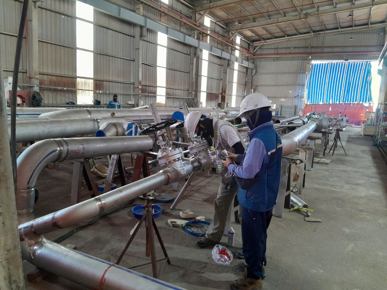 Gia công, bảo dưỡng, lắp đặt công trình công nghiệp